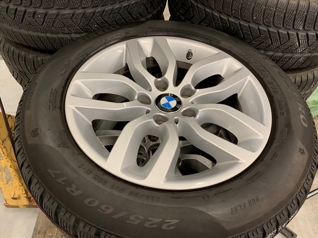 17" gyári style 305 alufelni 225/60 Pirelli téli kerék garnitúra BMW F25 F26 X3 X4 1. kép
