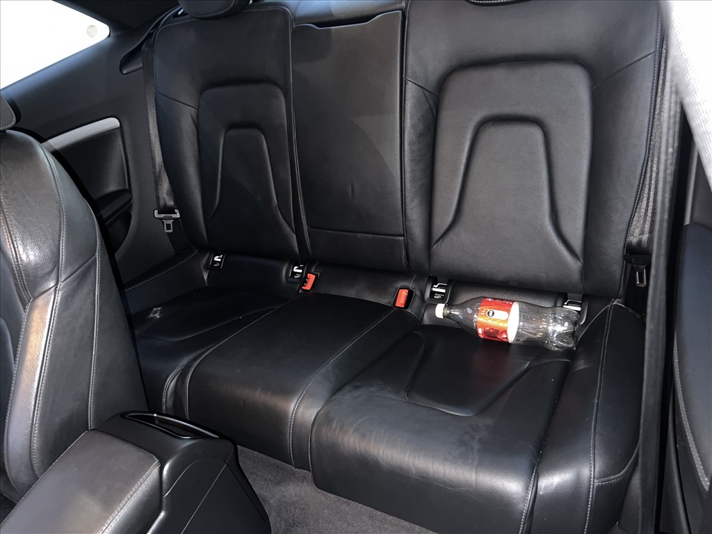 Audi A5 (B8 - 8T) Coupé 3.0 TDI quattro S line ülés  2. kép