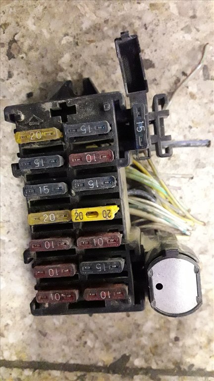 Suzuki Vitara Biztosítéktábla / Relé Tábla 1. kép