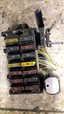 Suzuki Vitara Biztosítéktábla / Relé Tábla