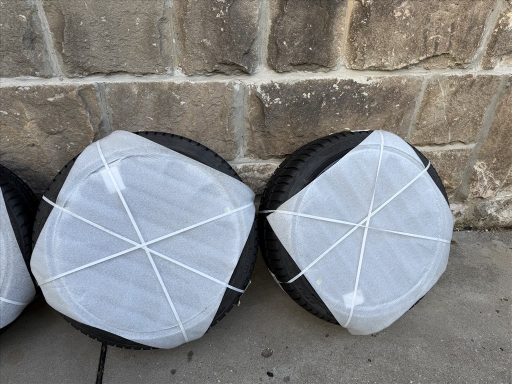 Tesla Model Y Performance 21" Überturbine Téli garnitúra eladó Új 14. kép