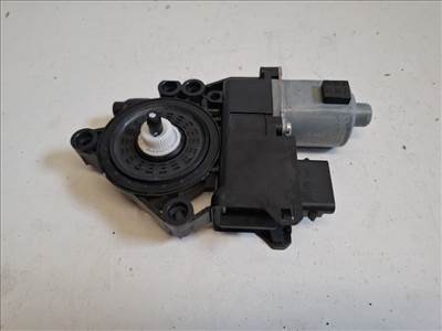 Kia X Ceed (CD) jobb első ablakemelő motor 82460J7010