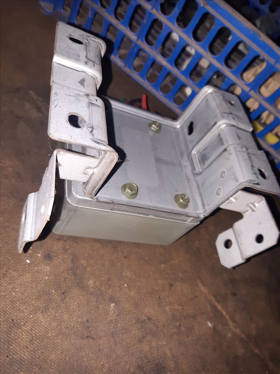 Suzuki Swift III 04-10 Kormányszervó Vezérlõ Elektronika 38720-63J10 2. kép