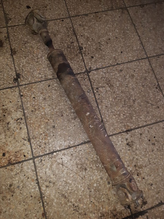 Lada Niva Hátsó Kardán Tengely 1. kép