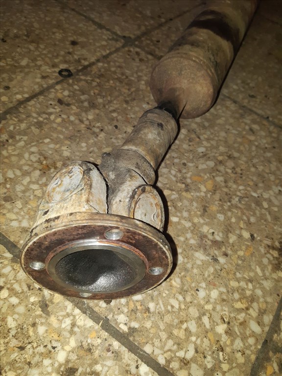 Lada Niva Hátsó Kardán Tengely 3. kép