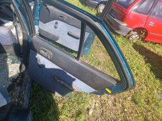 SUZUKI SWIFT II Ferdehátú (EA, MA) Jobb hátsó Belső Kilincs