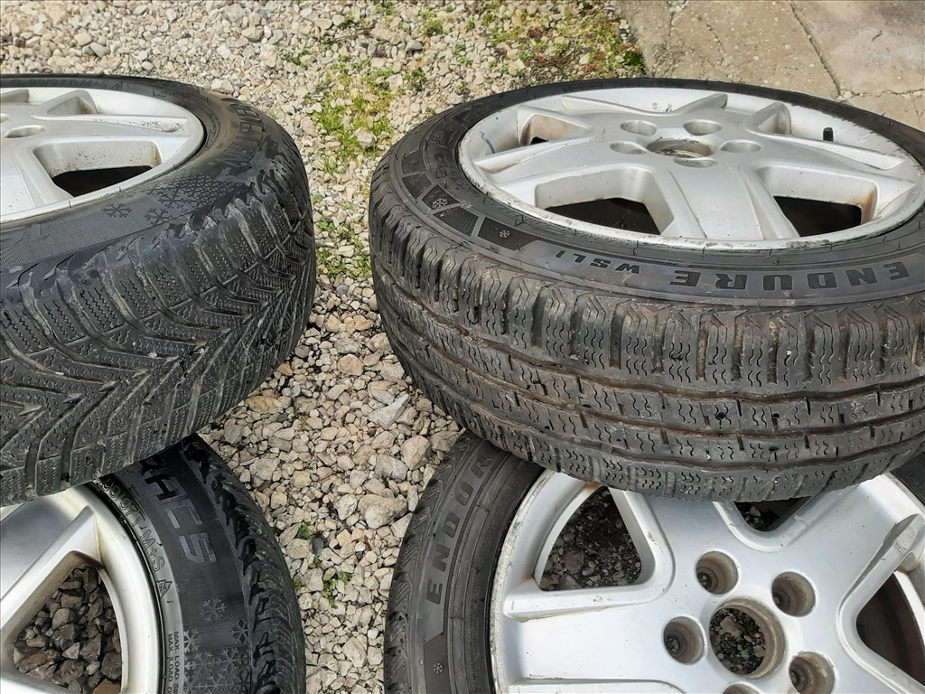 Vw Sharan 16" alufelnigarnitúra téli gumikkal eladó!  3. kép
