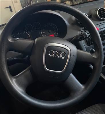 Audi A3 8p kormány légzsákkal