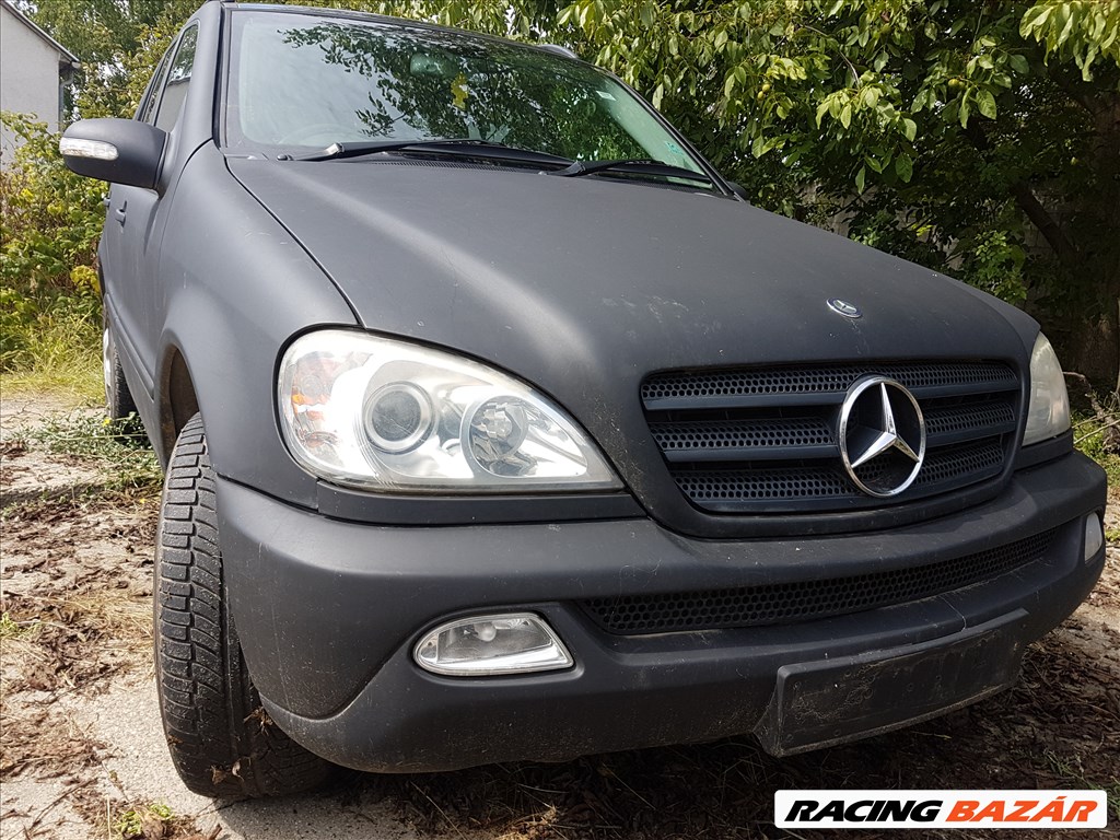 Mercedes ML 270 (W163) bontott alkatrészei 1. kép