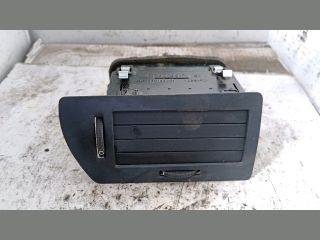 Opel Astra H Bal Szellőző *101409* gm-13228917