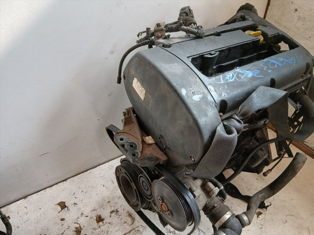 Opel Zafira B Z16xe1 Motor  6. kép