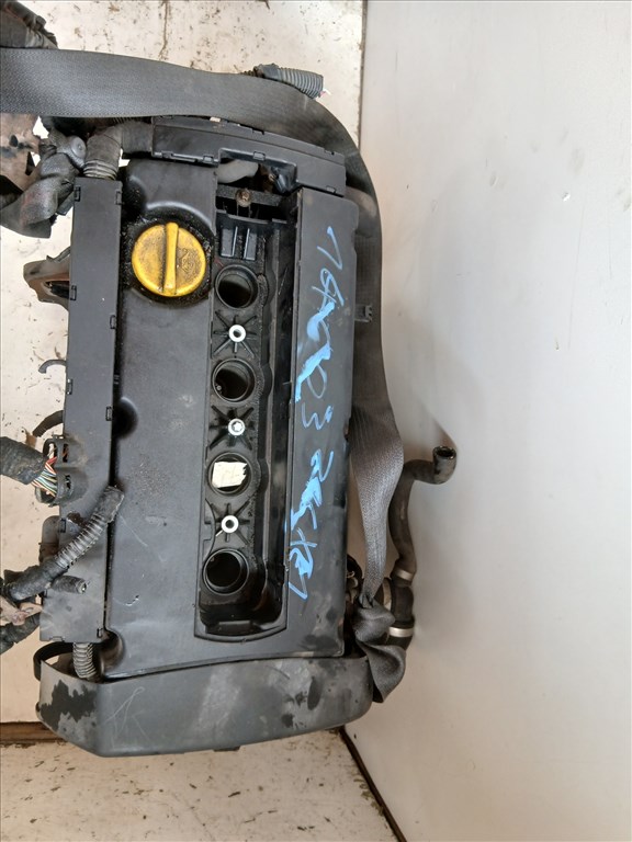 Opel Zafira B Z16xe1 Motor  7. kép