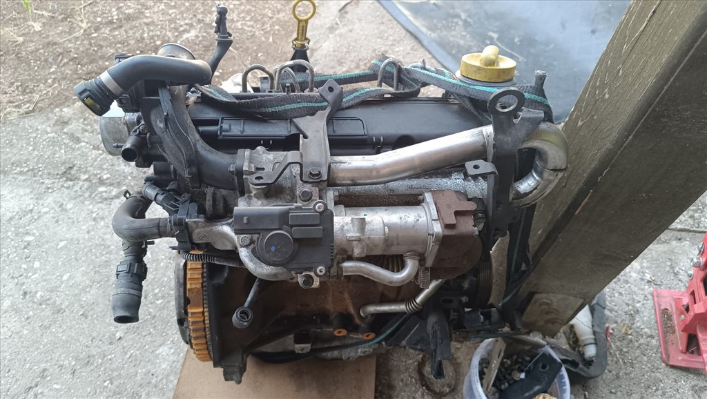 Renault Grand Scénic II 1.5 dCi motor  k9km768 2. kép