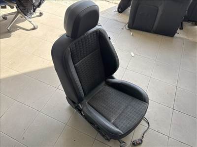 Opel Astra J GTC Bal első Ülés 9413 , 