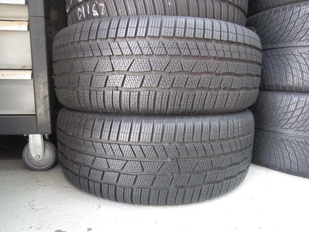  255/55 R19 CONTINENTAL TS 830P 111H 1. kép