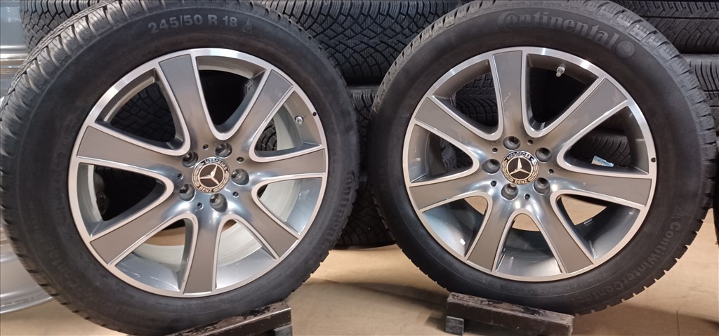 Mercedes W222 S klasse 5x112 8x18 245/50 R18 téli gumikkal 4db.8mm 4. kép