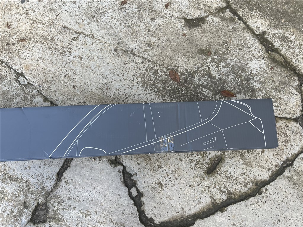 Tesla Model Y csomagtartó Model Y Roof Rack System gyári Model Y csomagtartó bérlés is 3. kép