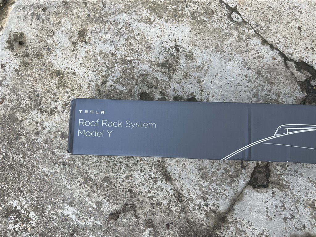 Tesla Model Y csomagtartó Model Y Roof Rack System gyári Model Y csomagtartó bérlés is 4. kép