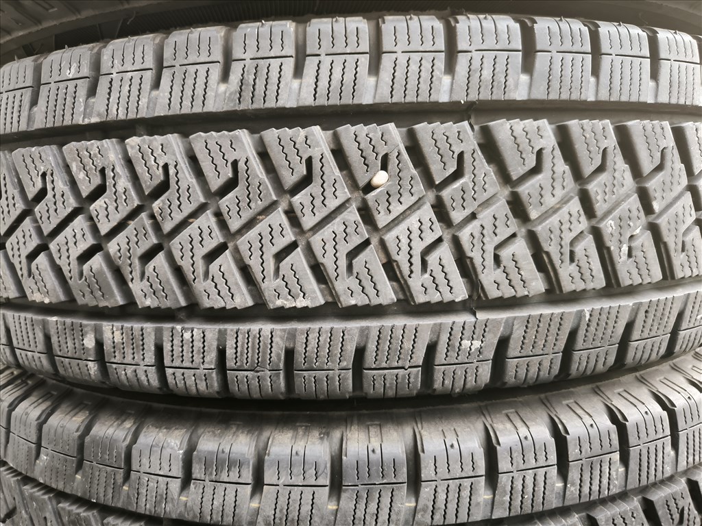  195/7516"C 95% újszerű téli gumi gumi 1. kép