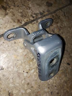 Saab 9-3 Jobb Hátsó Alsó Ajtózsanér