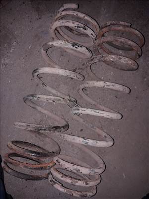 Opel Frontera A Hátsó Rugó Pár