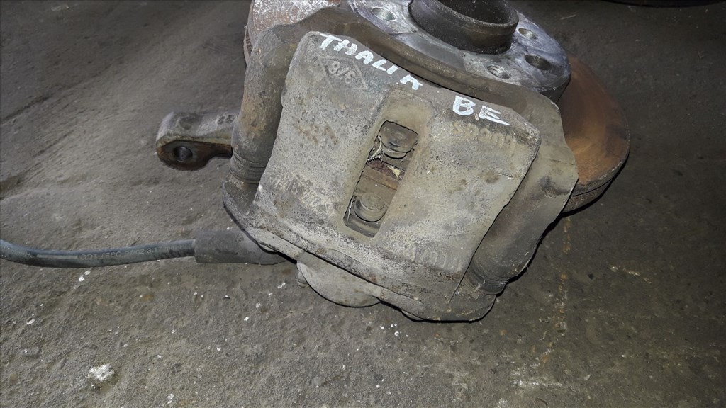 Renault Thalia I Bal Elsõ Csonkállvány Kerékaggyal  Féknyereg 2. kép