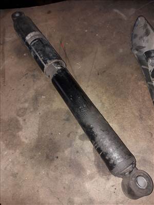 Iveco Daily Hátsó Lengéscsillapító