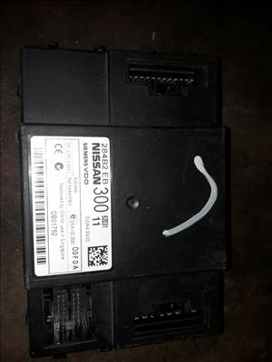 Nissan Navara D40 Karosszéria Vezérlő 284B2 EB300