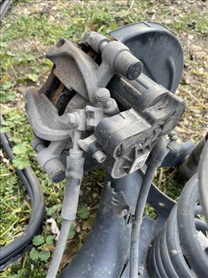 Volkswagen Golf VII VW Golf VII, 7 hátsó elektromos féknyereg 5q0615406bg 5q0615405am