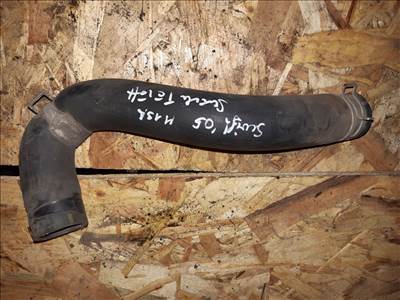 Suzuki Swift III 04-10 Vízcső