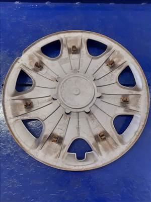 Volkswagen Polo 9N Dísztárcsa 6Q0 601 147 M