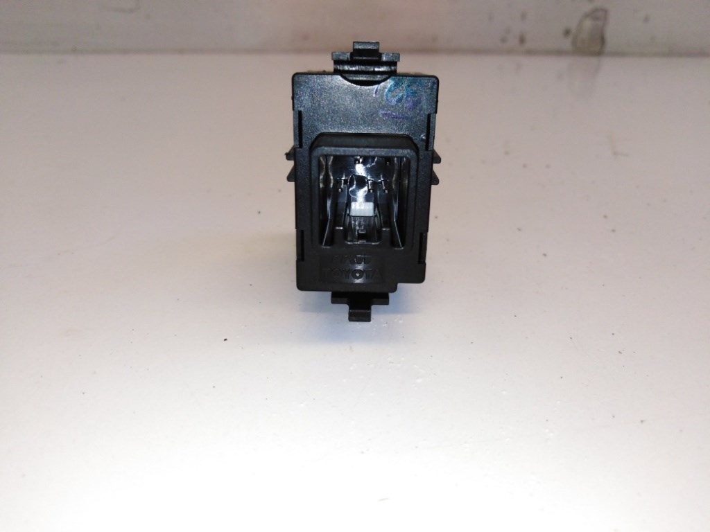 Toyota Corolla verso (AR10) jobb hátsó ablakemelõ kapcsoló 848100F010 3. kép