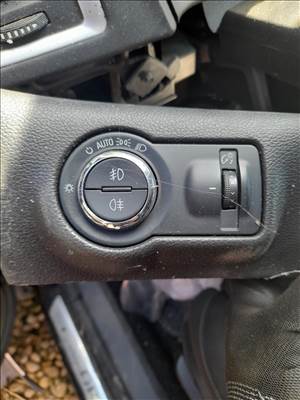 Opel astra j világítás kapcsoló 