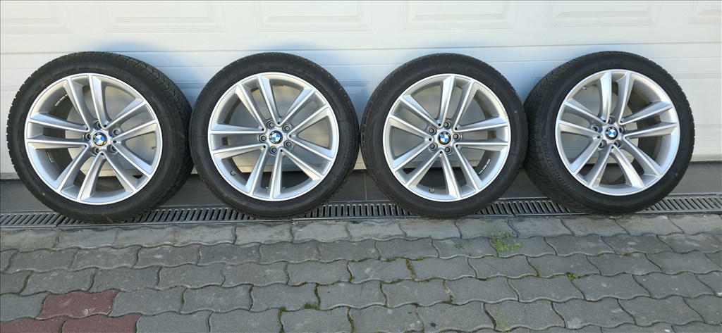 BMW G11, G12, G30, G31 gyári alufelni 245/45 R19 téli gumival. 2. kép
