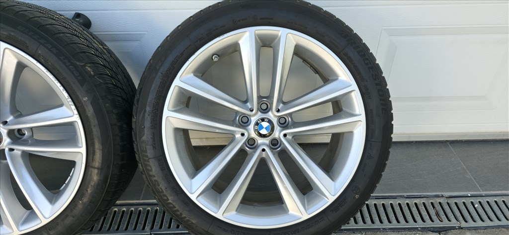 BMW G11, G12, G30, G31 gyári alufelni 245/45 R19 téli gumival. 5. kép