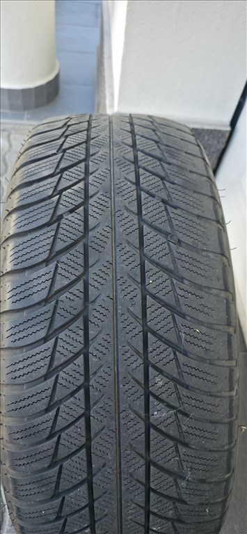BMW G11, G12, G30, G31 gyári alufelni 245/45 R19 téli gumival. 6. kép