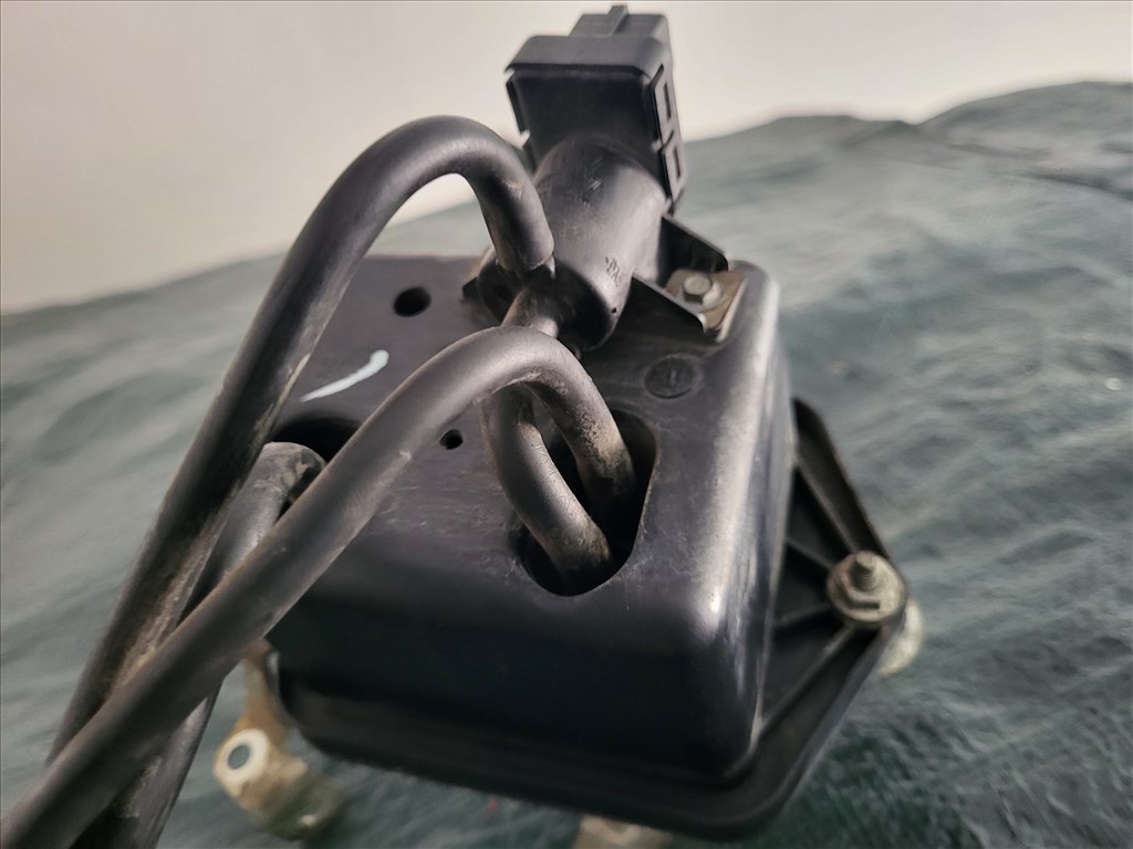 Fiat Bravo 2 1.9 Mjtd 8v vákum  tartály  2. kép