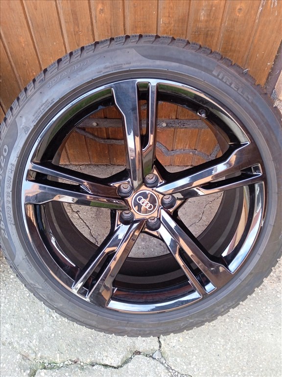 gyári 20 collos AUDI A8 D5 alufelnik téligumikkal 2. kép