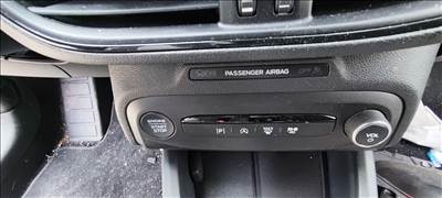 Ford Focus mk4 facelift klíma panel 