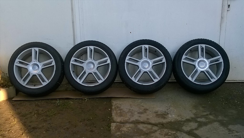 Eladó 4db 17-es 4x98-as Fiat-Lancia alufelni 225/45R17 Hankook-Achiles téli gumival 1. kép