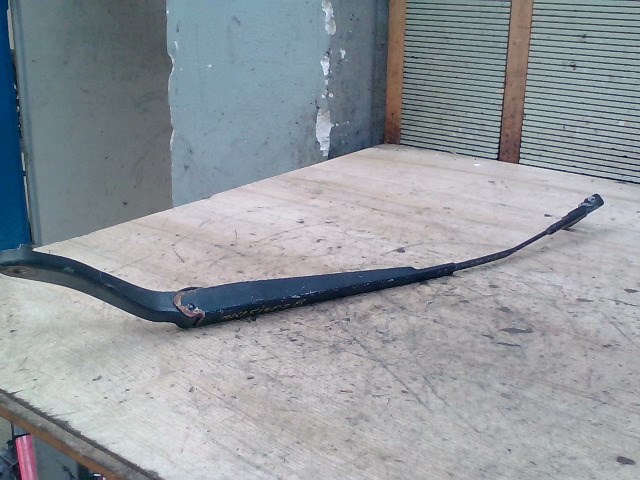 MAZDA 3 03.10-06.06 Ablaktörlő kar bal első 1. kép