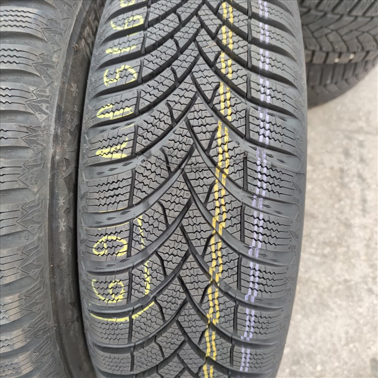  185/65 R15 ÚJ!! Semperit téli gumi 30000ft a 2db/69/ 2. kép