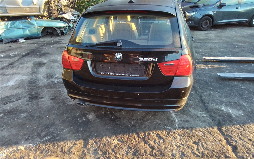 BMW 320 (E90, E91, E92, E93) bontott alkatrészei 3. kép