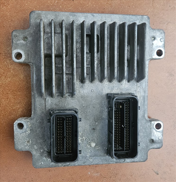 Opel Astra J 1.6 Turbo Motorvezérlő A16let AAFZ 12634556 1. kép