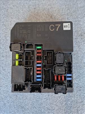 NISSAN JUKE (F15) BCM C7 284B7-1KB0B