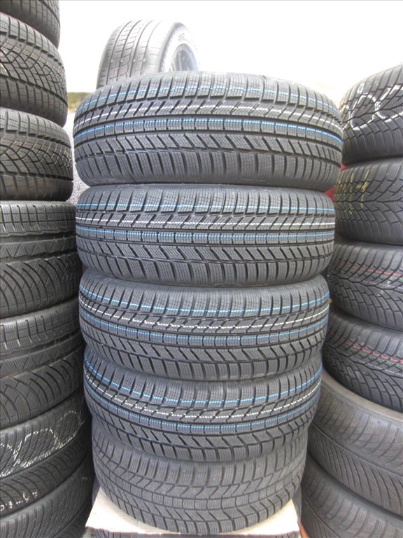  225/60 R18 CONTINENTAL WINTERCONTACT TS 870P 104V 1. kép