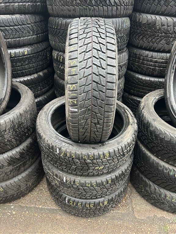 4db 215/45×18″ Bridgestone téli gumiabroncs. (3751373) 1. kép