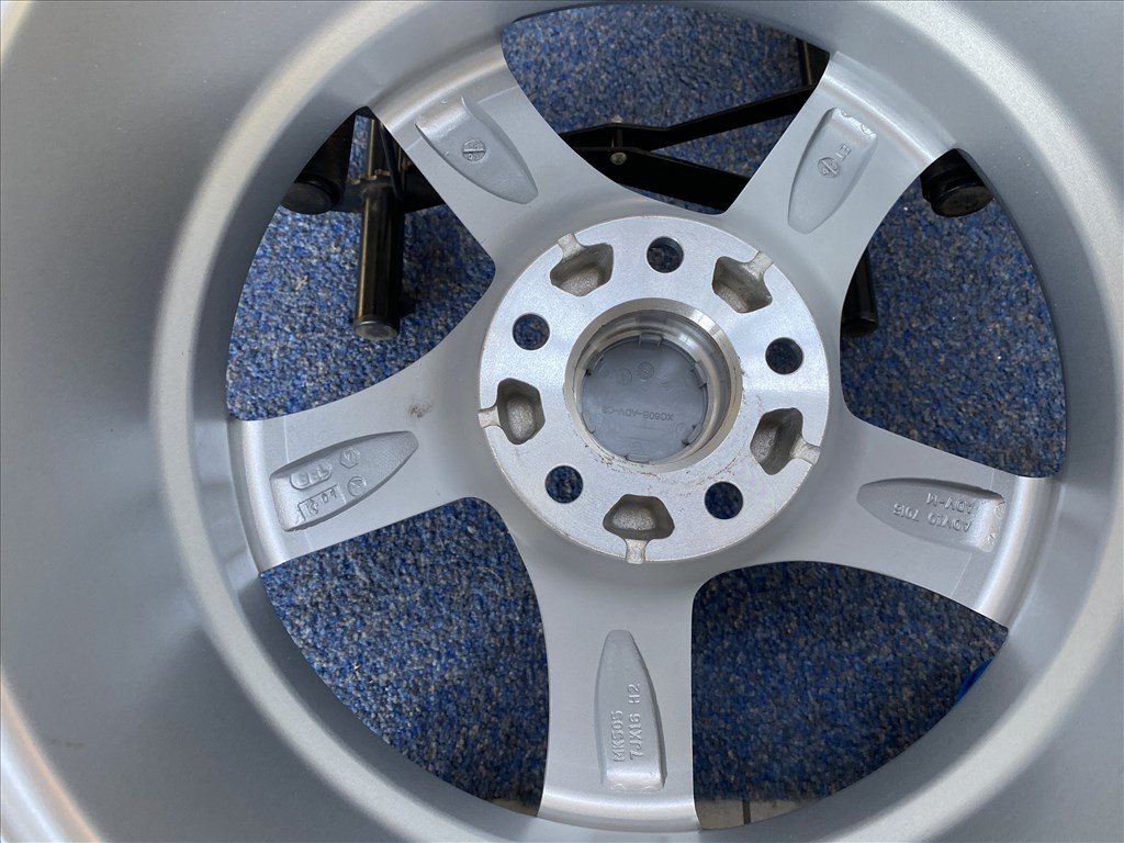 (3439)  Adventi Racing új 16 alufelni, 5x110, Opel 2. kép