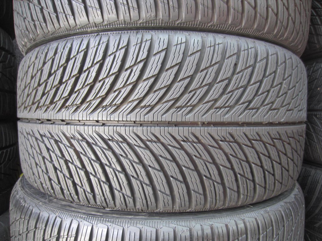  265/35/305/30 R21 MICHELIN PA5 104V 3. kép