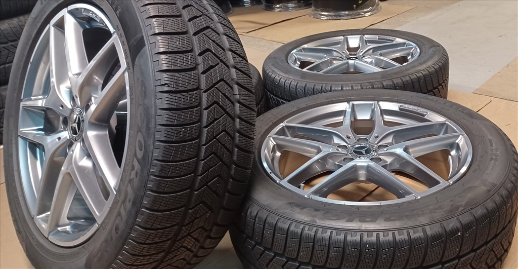 Mercedes W253 AMG GLC 5x112 8x19 235/55 R19 téli gumikkal 4db 3. kép